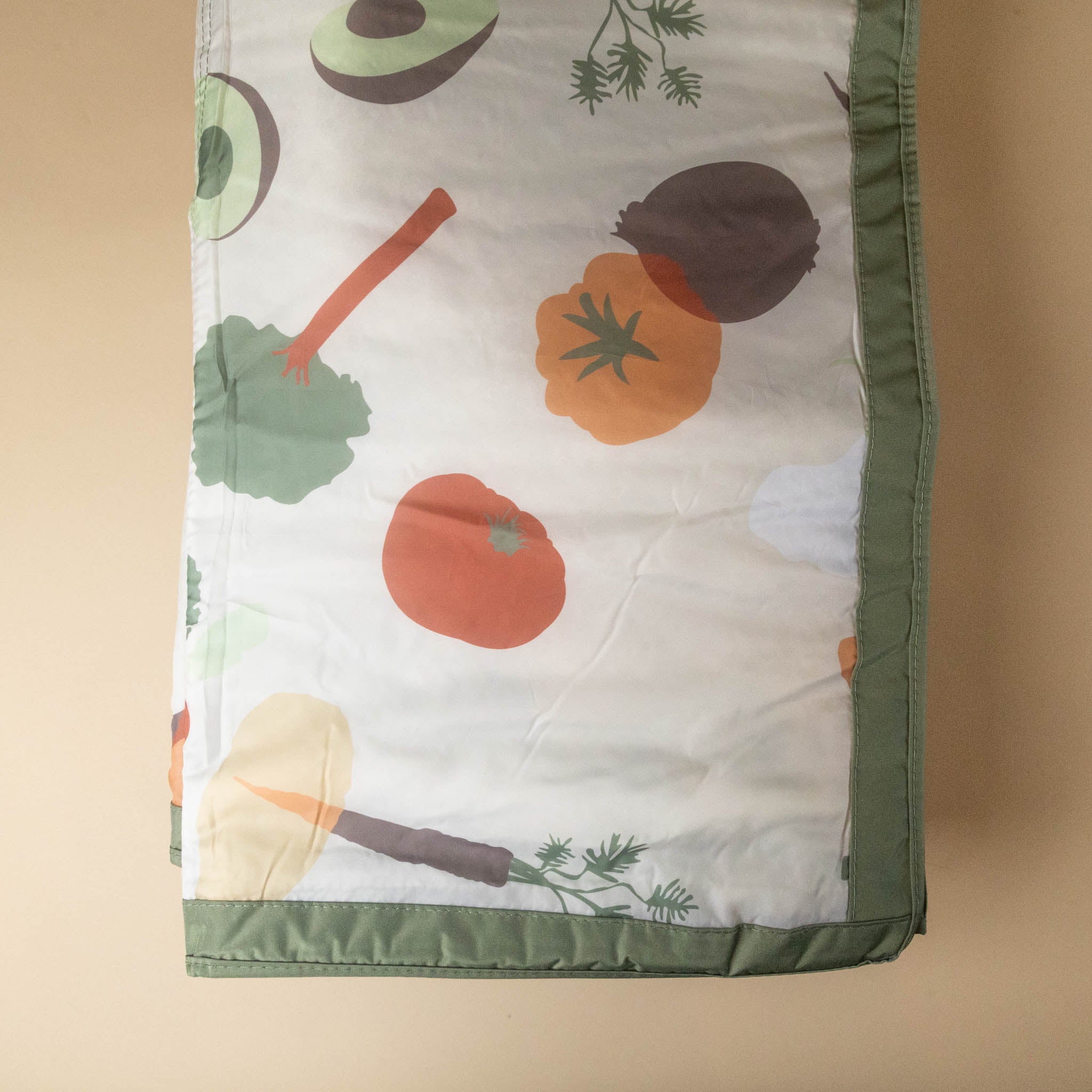 outdoor-blanket-garden-market