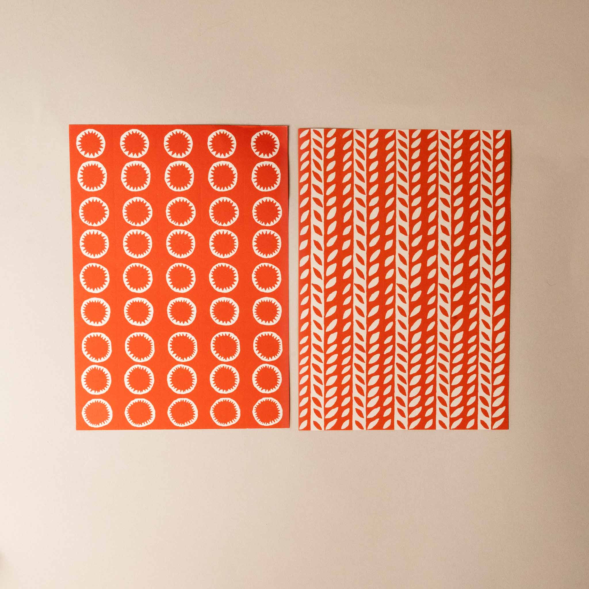 paperchain-set--red-red-white-two patterns
