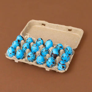 petite-chocolate-robin-eggs-with-carton--caramel-ganache