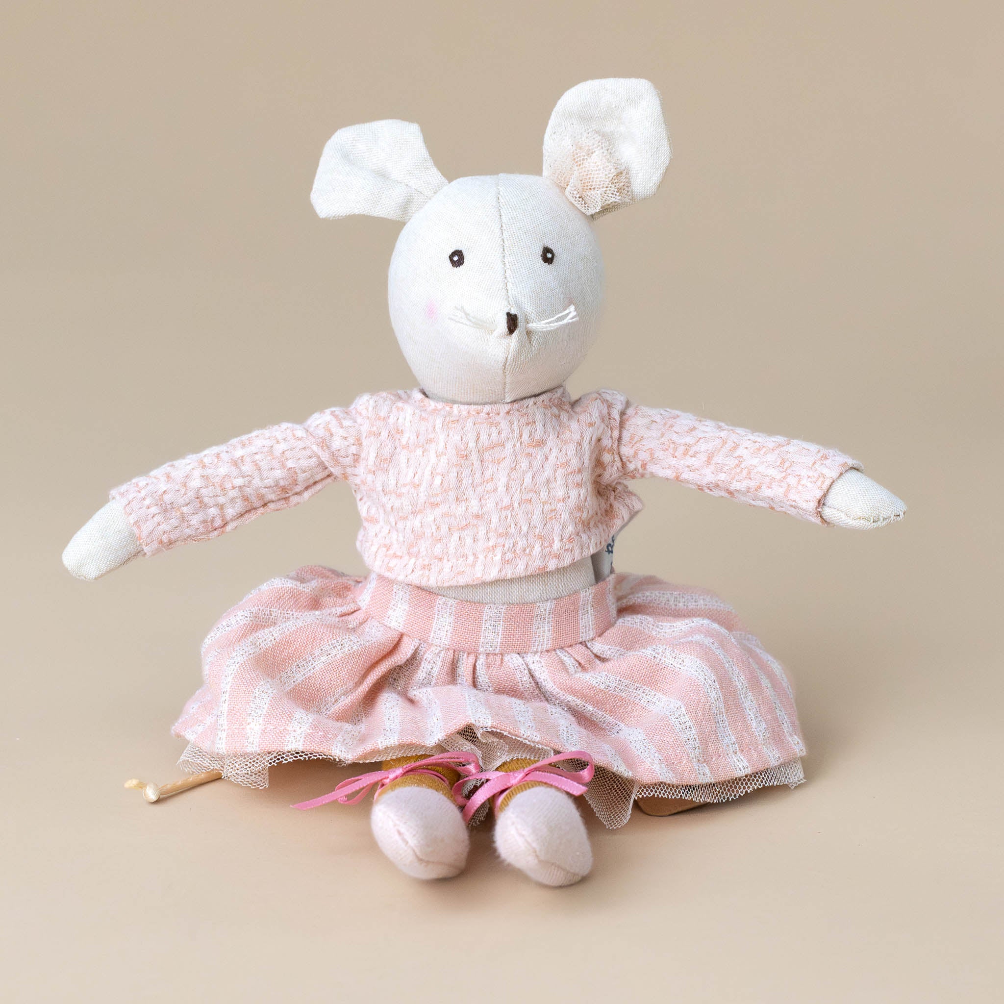 petite-dance-white-mouse-anna-with-pink-dress-and-bows-sitting