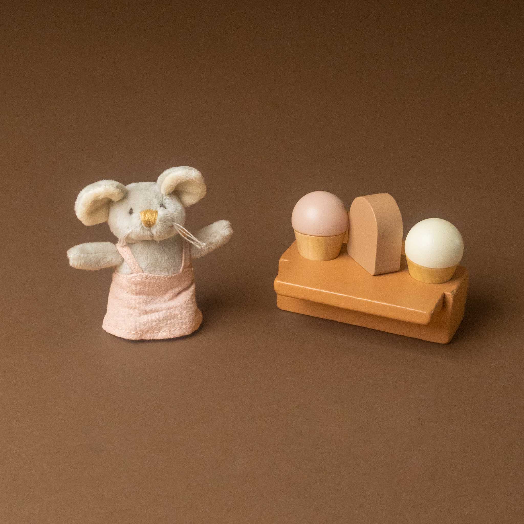Petits Amis Ice Cream Shoppe Play Set