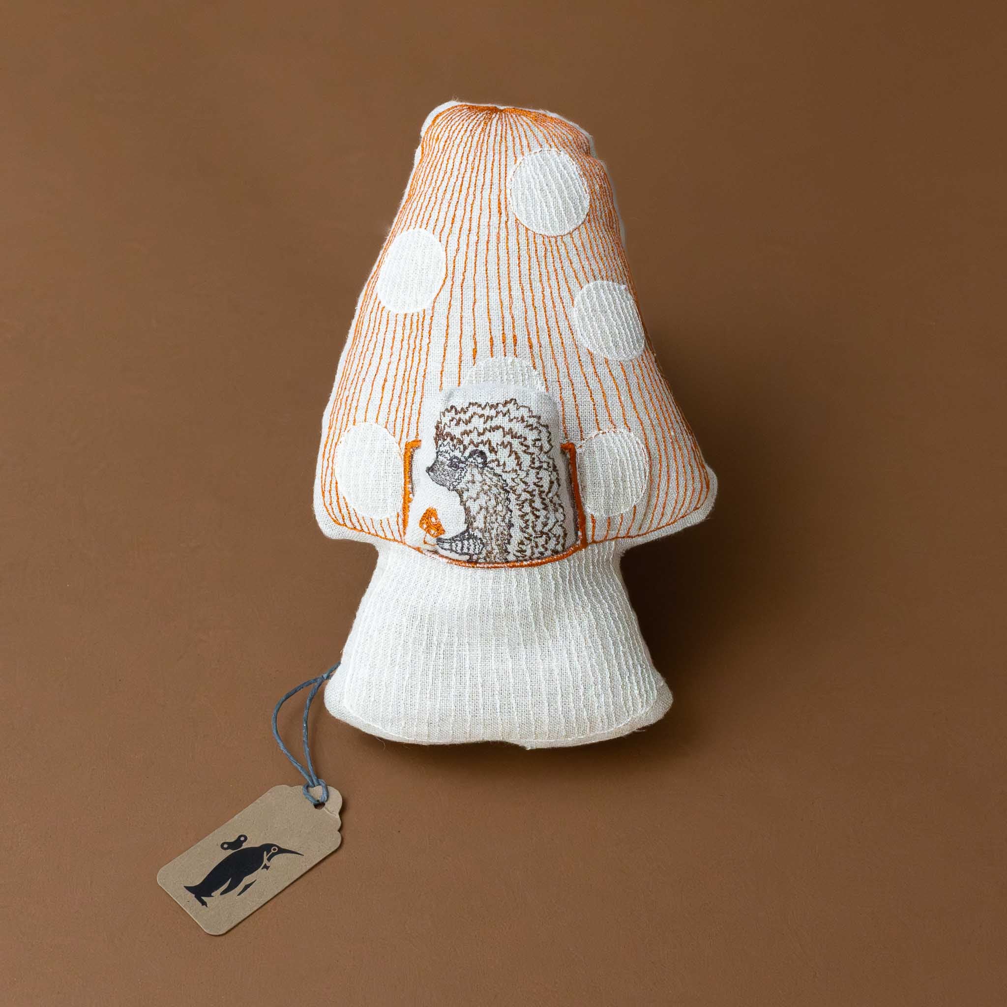 pocket-pillow-mushroom-with-hedgehog-in-pocket