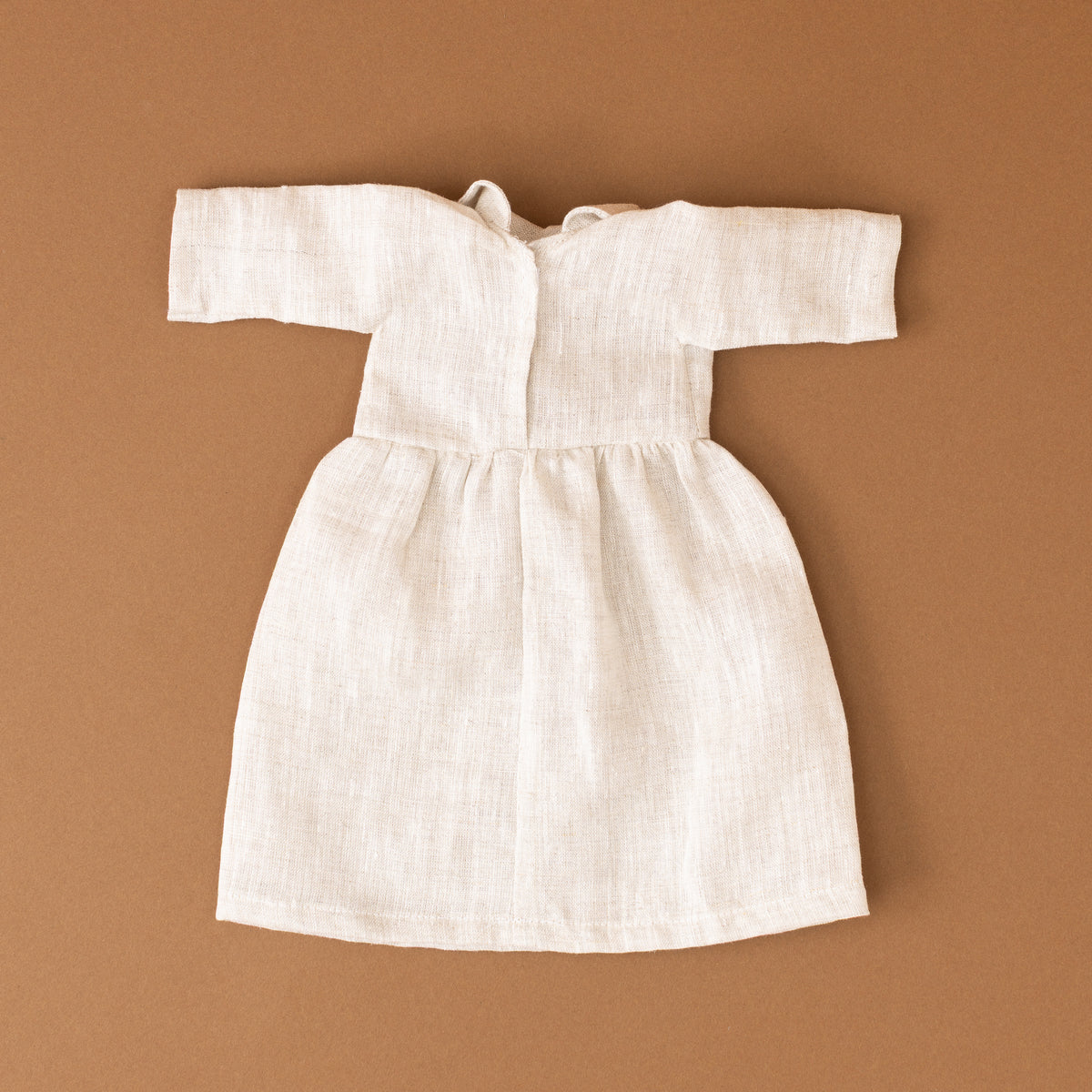 pretend-play-outfit-oat-linen-dress-peter-pan-collar