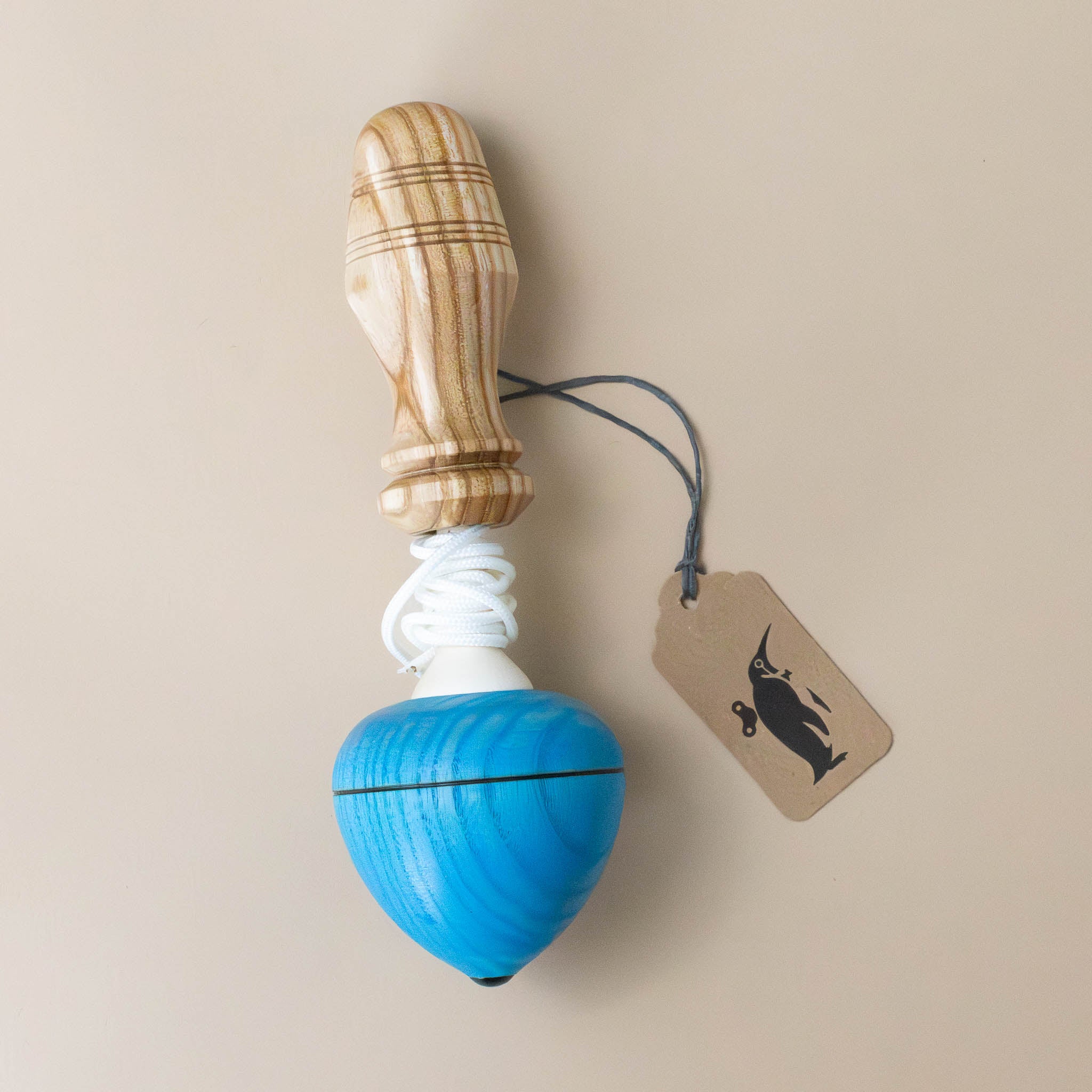 pull-string-wooden-spinning-top-with-blue-base