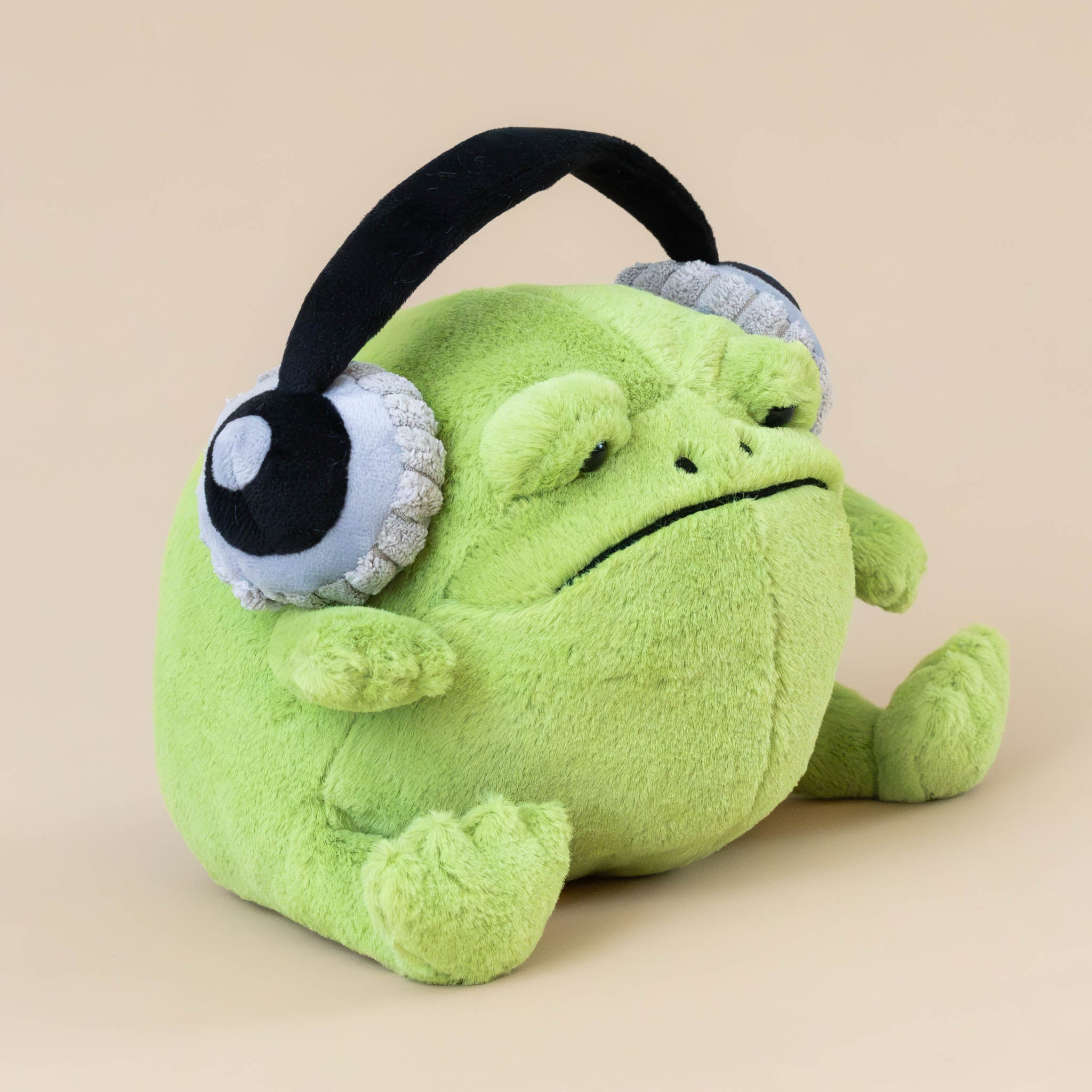 ricky-rain-frog-with-headphones-stuffed-animal