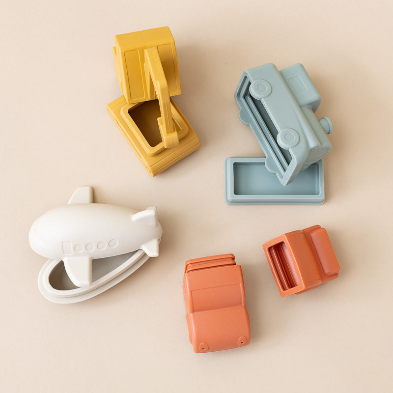 silicone-bath-toy-gift-set-vehicles-car-plane-train-bulldozer