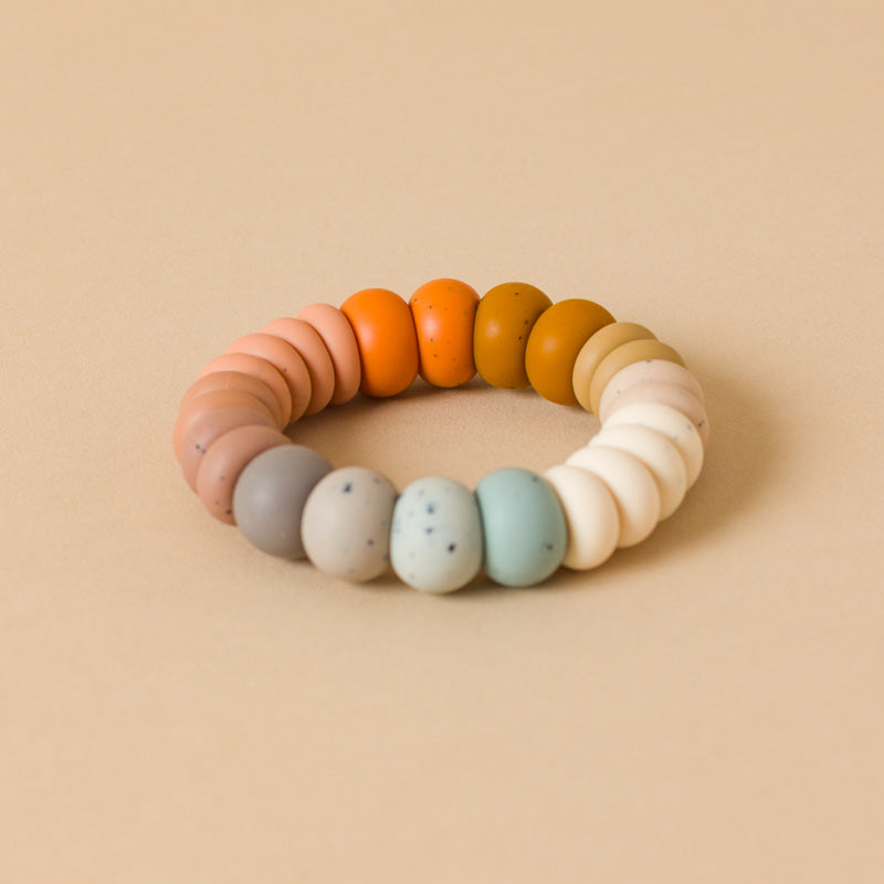 silicone-teething-ring-petite-pumpkin