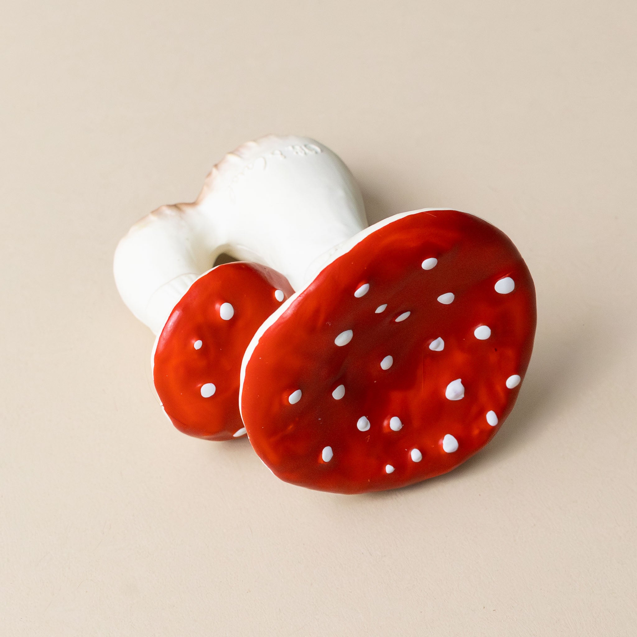 spot-the-mushroom-teether-top