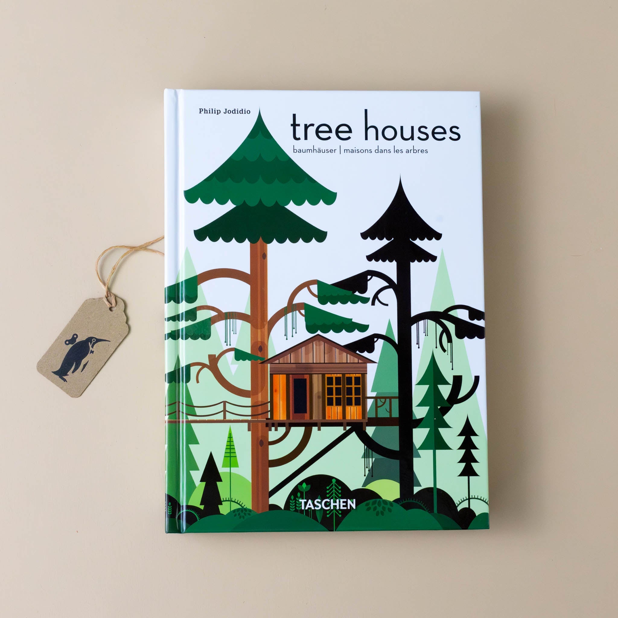 tree-houses-book-dover-with-illustrations-of-trees-holding-a-house