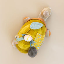 Load image into Gallery viewer, Trois Petit Lapins Activity Turtle