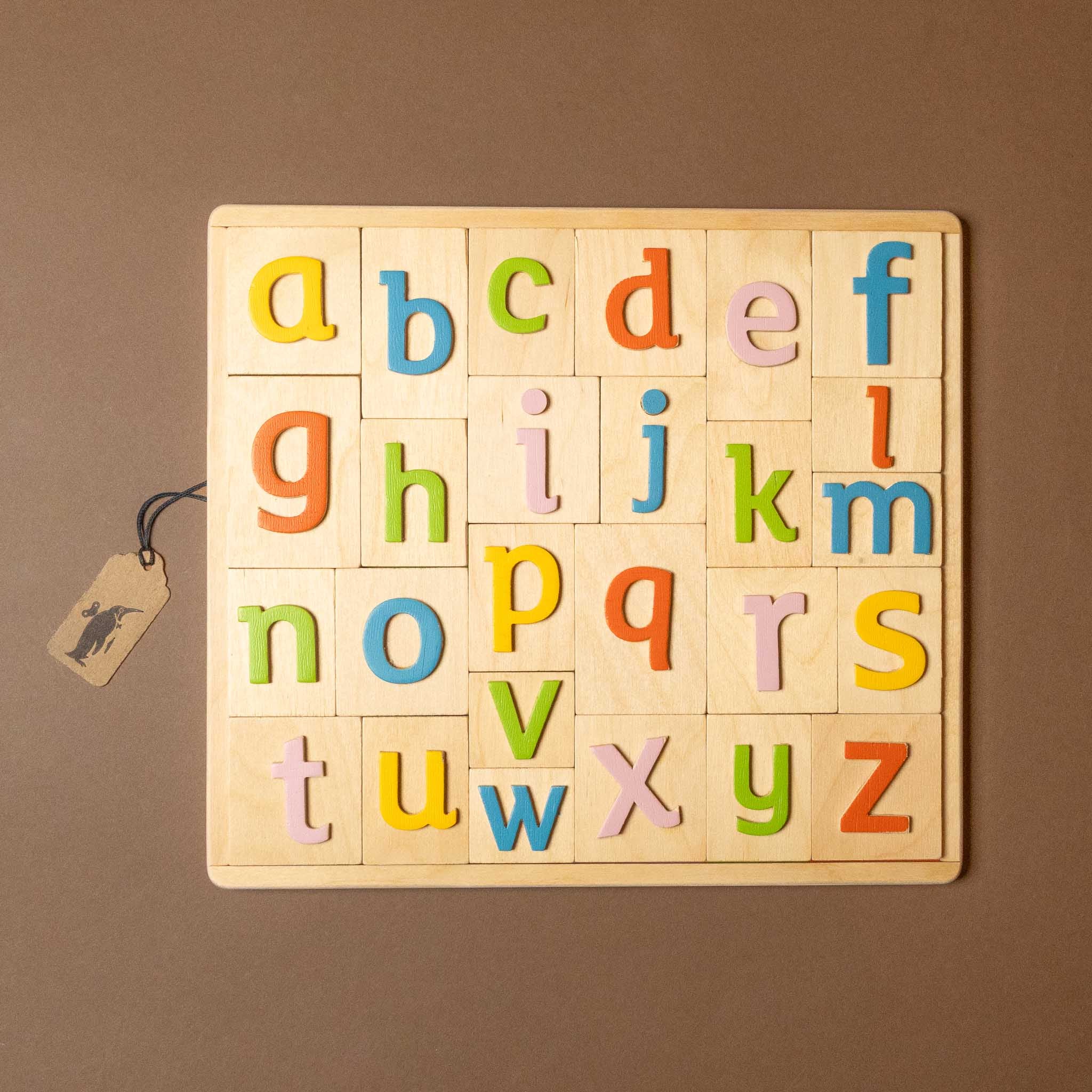 wooden-alphabet-pictures-puzzle