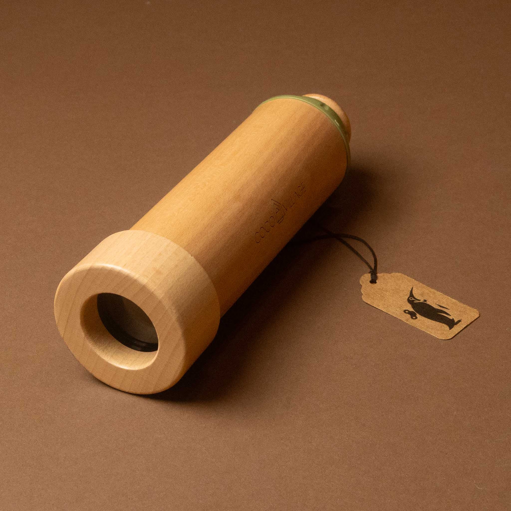 wooden-handheld-telescope
