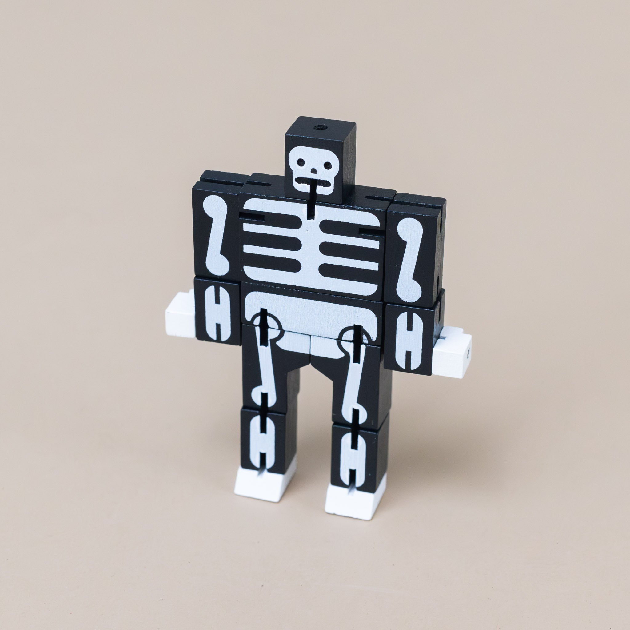 wooden-micro-cubebot-black-skeleton-standing