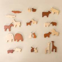 Load image into Gallery viewer, wooden-noahs-ark-puzzle-blonde-and-brown-animals