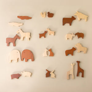 wooden-noahs-ark-puzzle-blonde-and-brown-animals