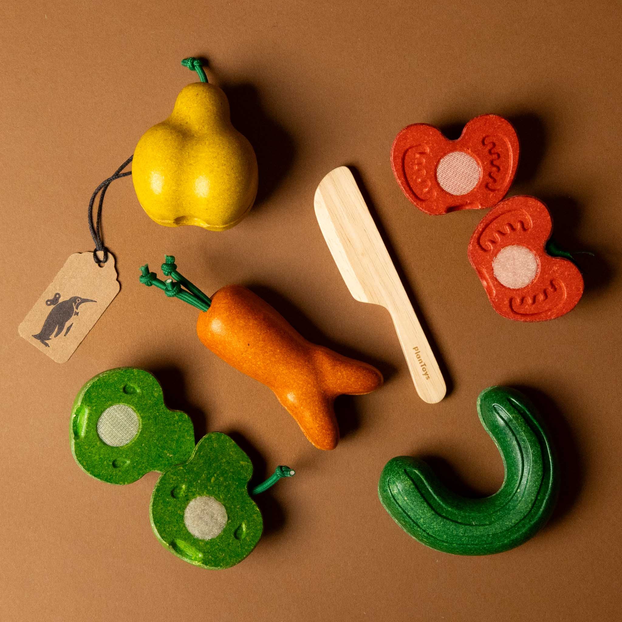 wooden-pretend-play-wonky-fruits-and-vegatables