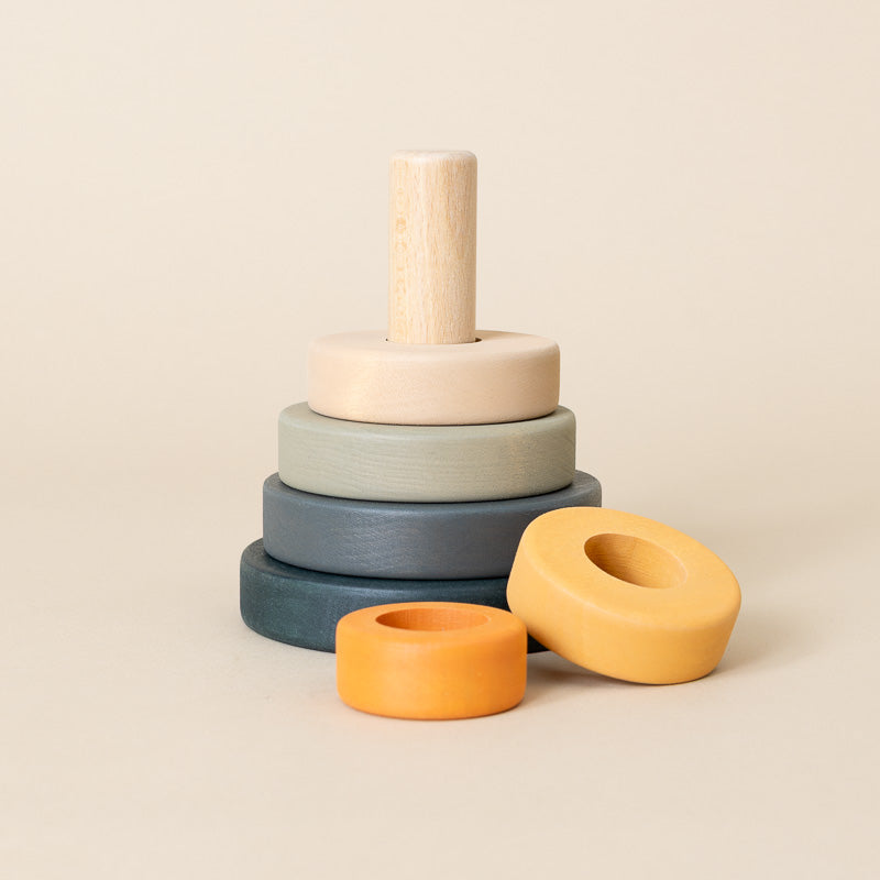 wooden-ring-stacker-blue-ombre