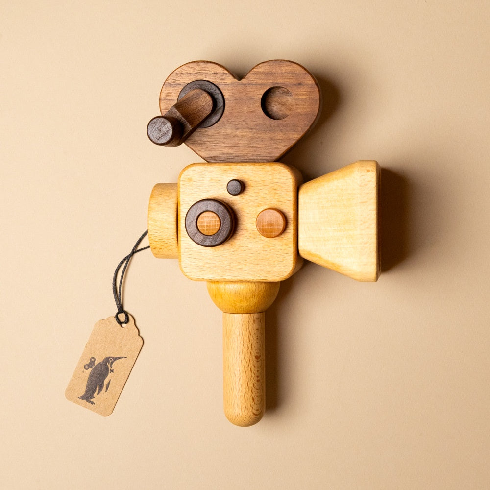 wooden-super-16-handheld-play-camera-