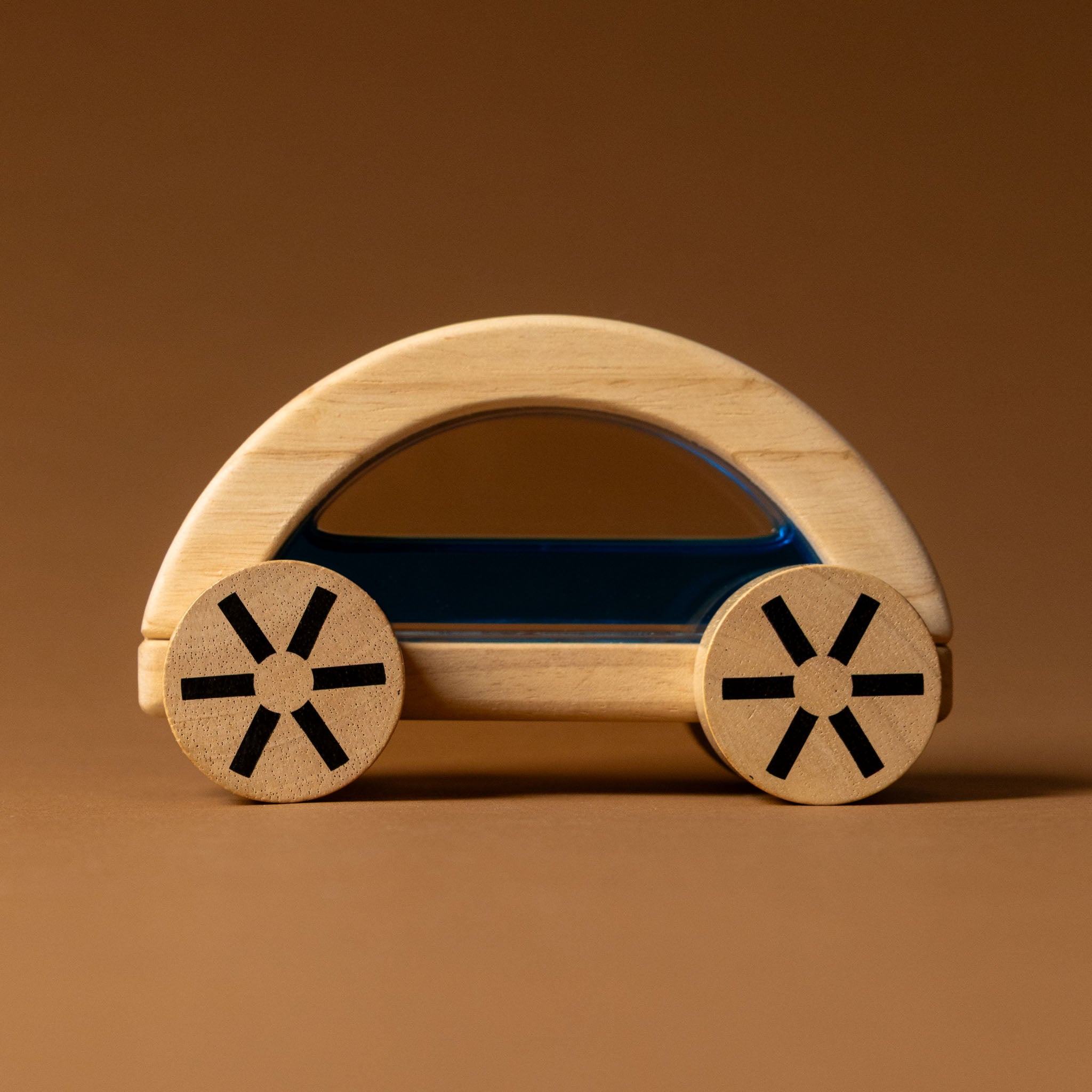 wooden-wautomobile-blue-side