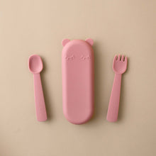 Load image into Gallery viewer, feedie-fork-spoon-and-travel-case-set-in-dusty-rose