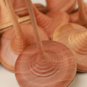 detail-wooden-spinning-top