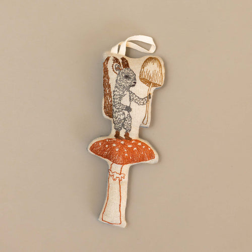 squirrel-atop-a-mushroom-embrioidered-ornament