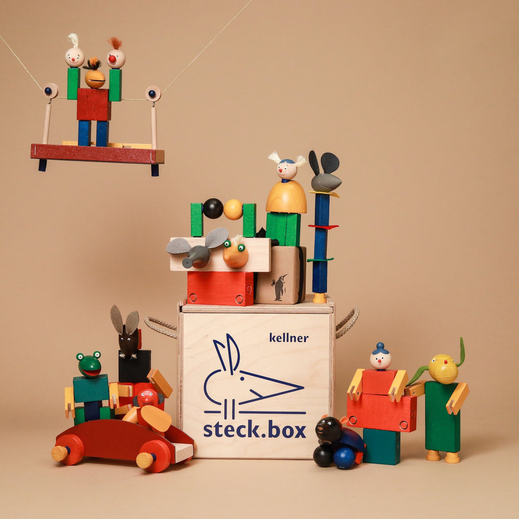 building-and-construction-steck-box-figures-cand-cars