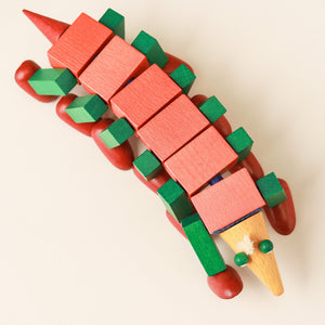top-view-storm-worm-steck-figure