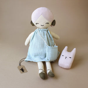 apple-doll-in-blue-dress-with-pink-animal
