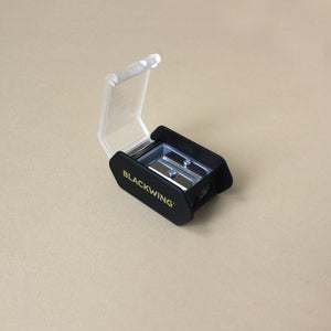 blackwing-pencil-sharpener-in-black-with-lid-opened