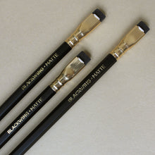 Load image into Gallery viewer, blackwing-soft-palomino-set-with-black-erasers