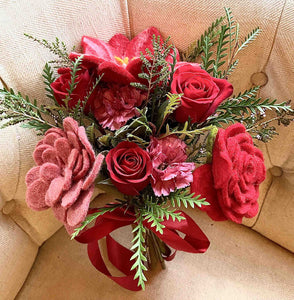 red-flower-bouquet