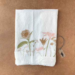 close-up-of-floral-print-on-strength-kitchen-towel