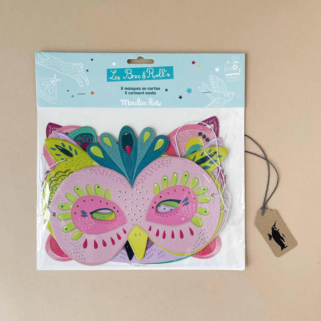 pink-animal-cardboard-masks-forest-in-packaging