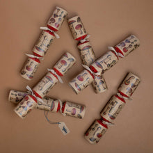 Load image into Gallery viewer, vintage-mushroom-patterned-crackers