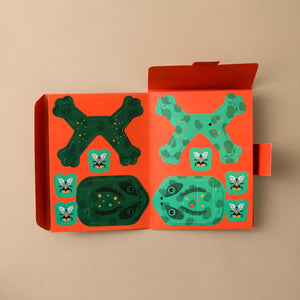 inside-create-your-own-jumping-frogs-kit