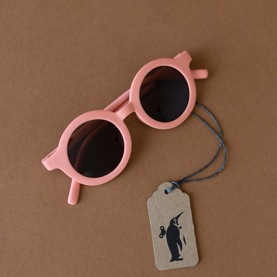 coral-pink-colored-round-child-sunglasses