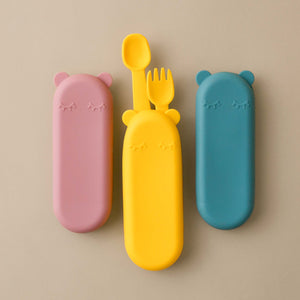3-colors-feedie-fork-and-spoon-set-dusty-rose-yellow-and-blue-dusk