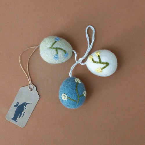 felt-embroidered-egg-ornament-set--heather-blue-white-and-flax