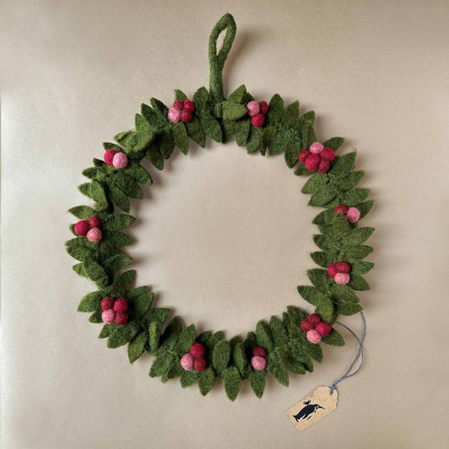 felt-green-leaf-wreath-with-berries-large