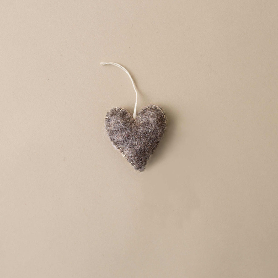 Felted Stitch Heart | Grey - Christmas - pucciManuli