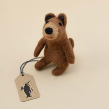 Load image into Gallery viewer, brown-bear-felted-finger-puppet