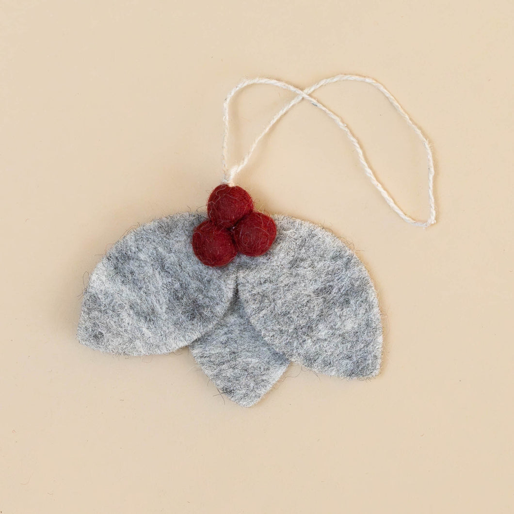 elted-grey-leaf-trio-ornament-red-berries