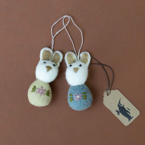 felted-pom-pom-bunny-ornament-set--white-sea-blue-with-flower-embroidery