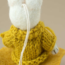 Load image into Gallery viewer, detail-of-backside-showing-knitted-jacket