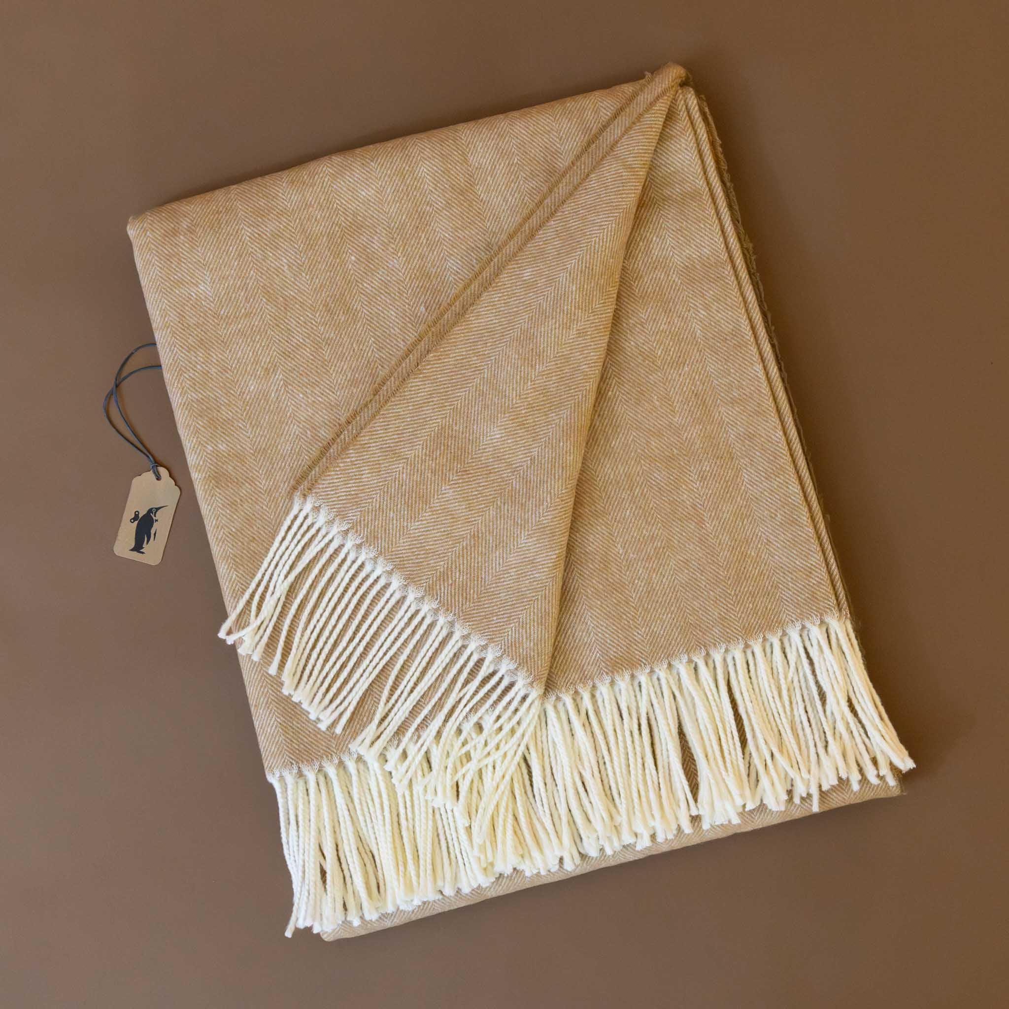    herringbone-throw-blanket-caramel