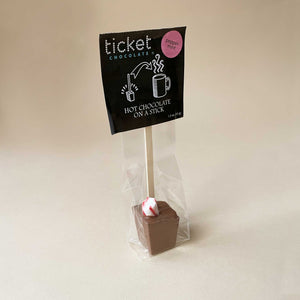 peppermint-hot-chocolate-on-a-stick