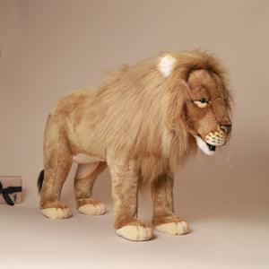 lion-seat-side-view