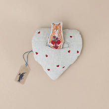 Load image into Gallery viewer,  Analyzing image    little-embroidered-pocket-pillow-heart-y-fox