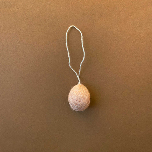 little-felted-egg-ornament-peach
